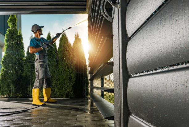 Best Roof Power Washing Services  in Fairborn, OH